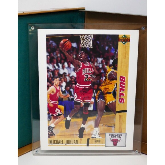 michael jordan limited edition card Ultimate (Deluxe Edition) : Jordan, Scottie Pippen, Phil Jackson, None: Movies & TV Make your collection stand out 2004 SP Signature Edition. Michael